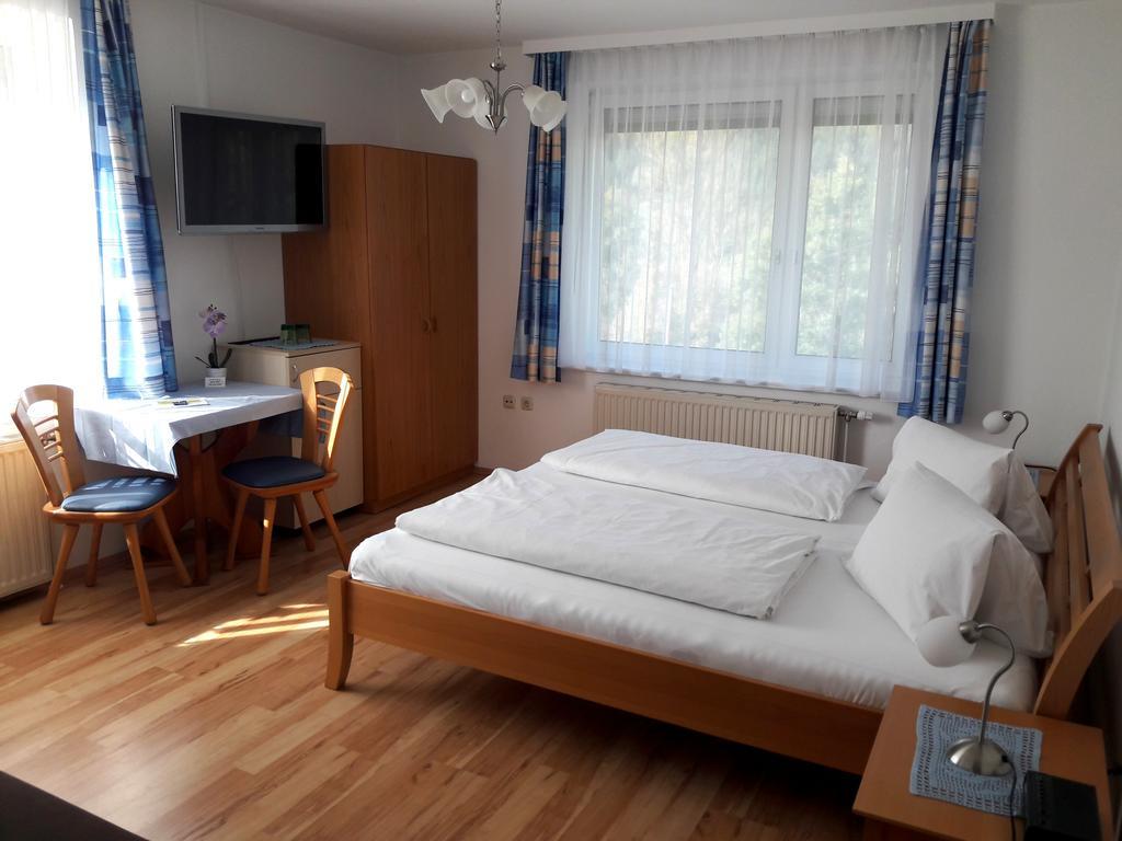 Gasthof-Pension Silvia Haibach ob der Donau Εξωτερικό φωτογραφία