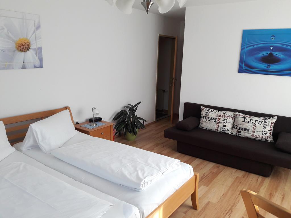 Gasthof-Pension Silvia Haibach ob der Donau Εξωτερικό φωτογραφία